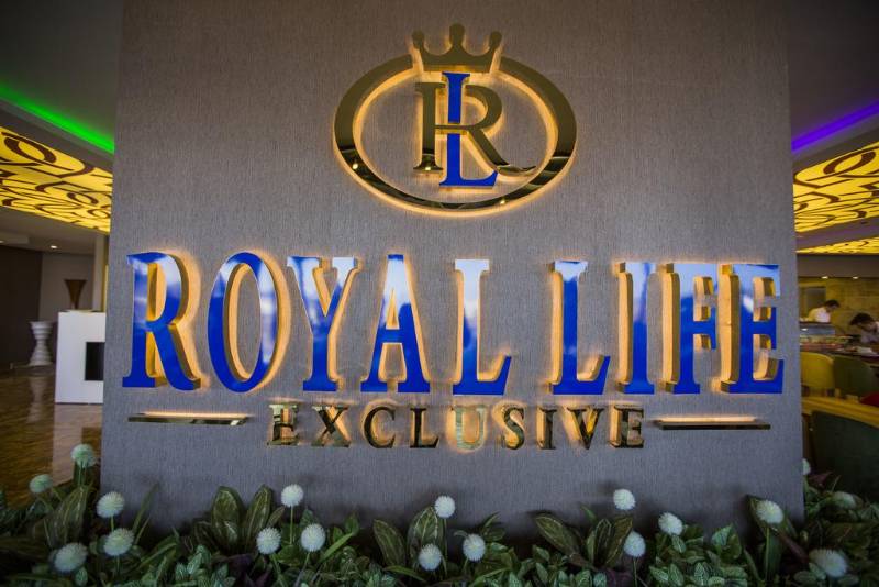 رويال لايف اكسكلوزيف - Royal Life Exclusive 