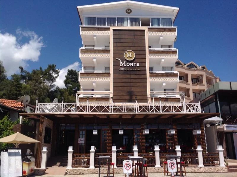 فندق مونتي Monte Hotel