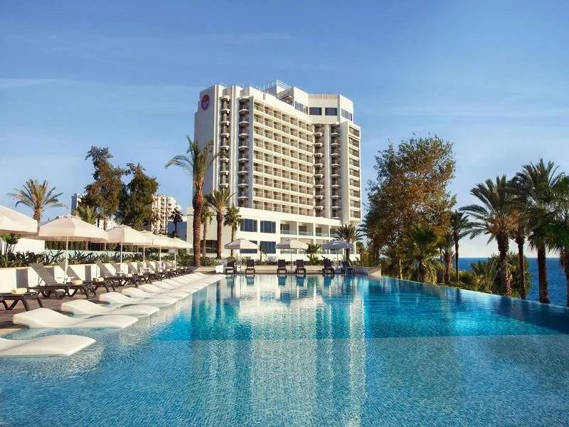 صور من فندق أكرا - Akra hotel